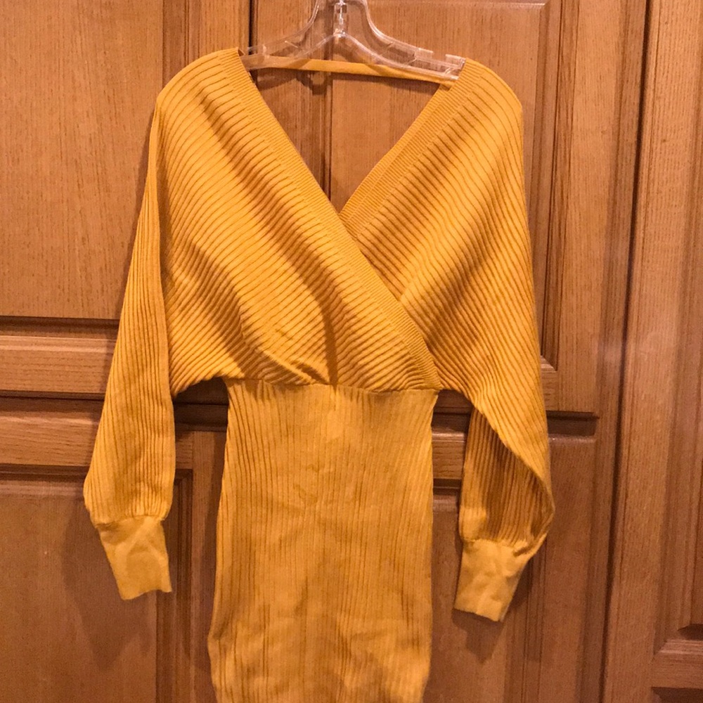 Love Tree Gold rib knit dress